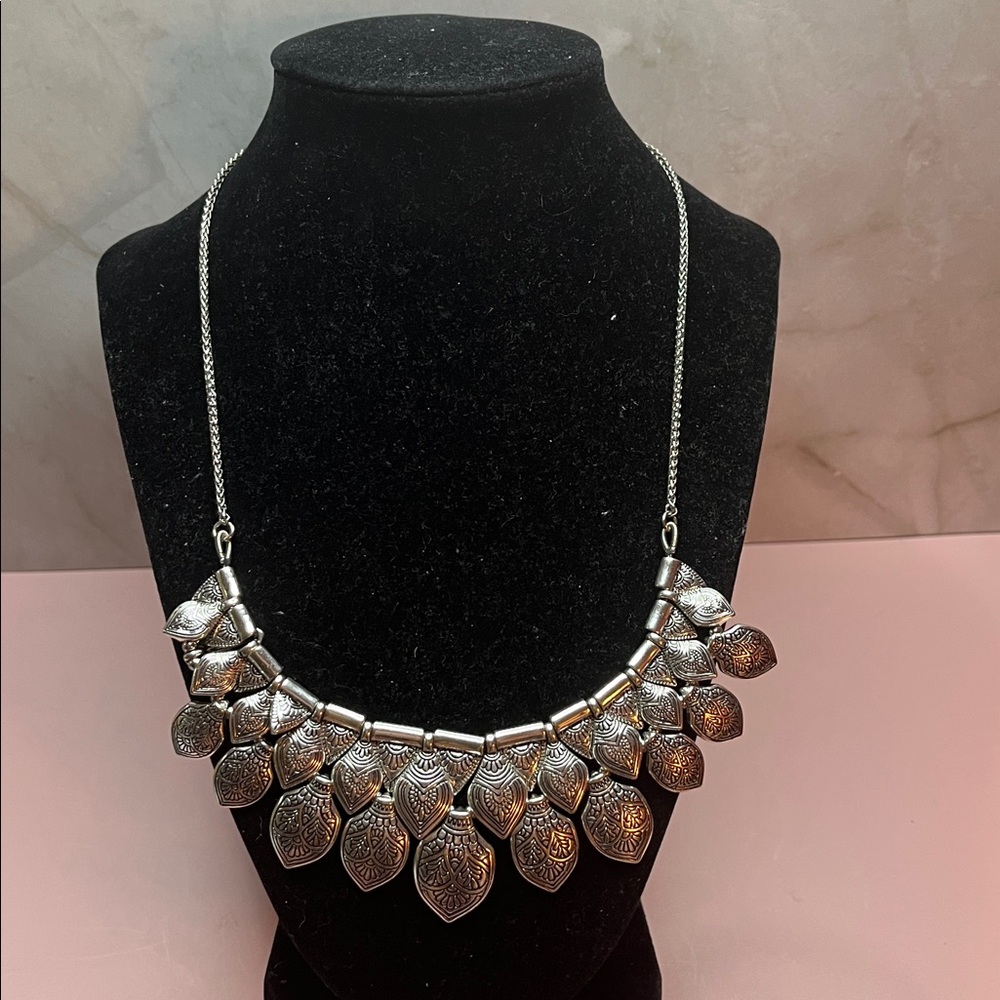 Silver Statement Necklace With Leaf Pendants - image 2